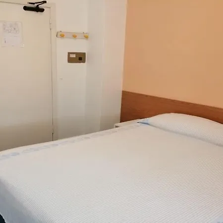 Manolita Hotel *