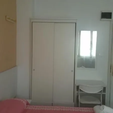מלון Manolita